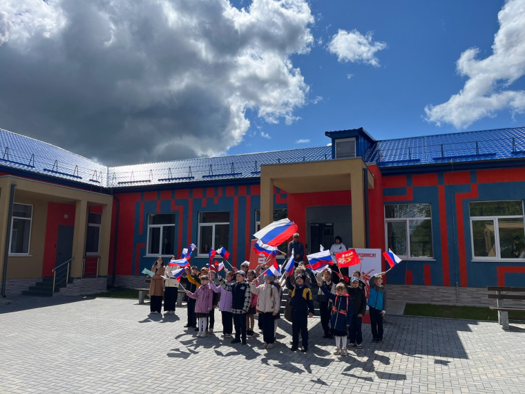 Сегодня в нашей школе прошел замечательный праздничный концерт, посвященный Дню Победы!.